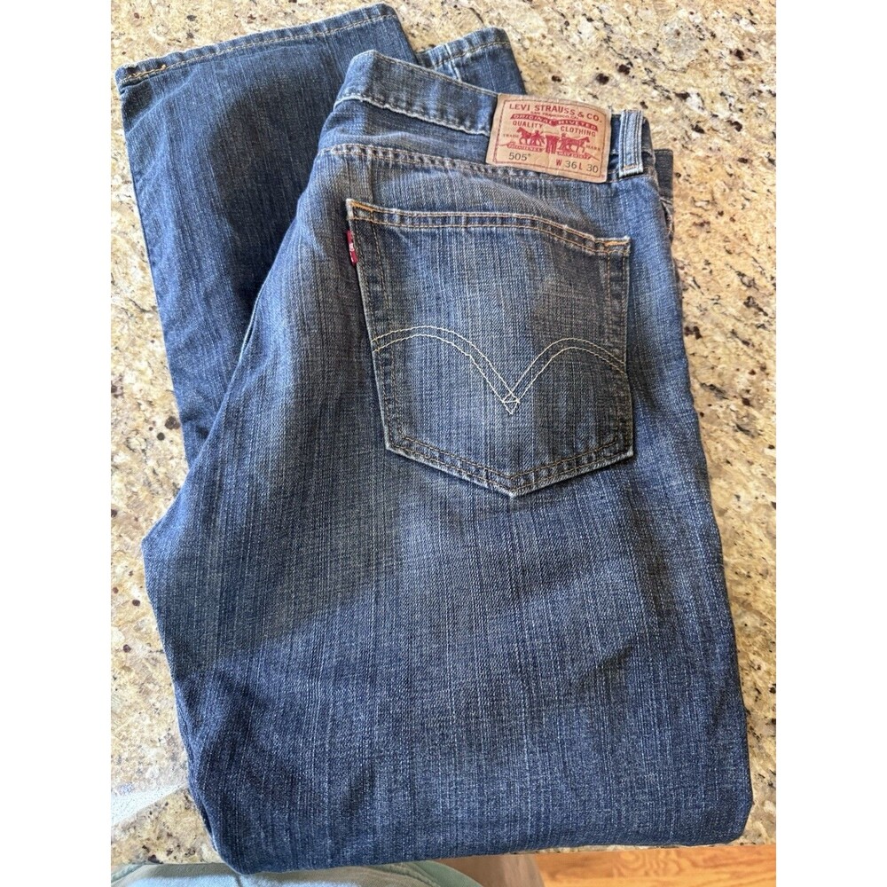 Levis 505 Jeans Mens 36x28 Blue Denim Straight Leg Classic Medium Wash